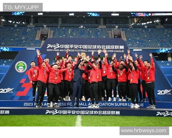 日本中超联赛精彩对决上海队迎战广州队争夺胜利